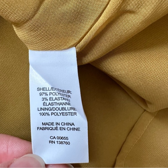 2/$30 Thyme Maternity Satin V-Neck Cami, Large - Picture 8 of 10